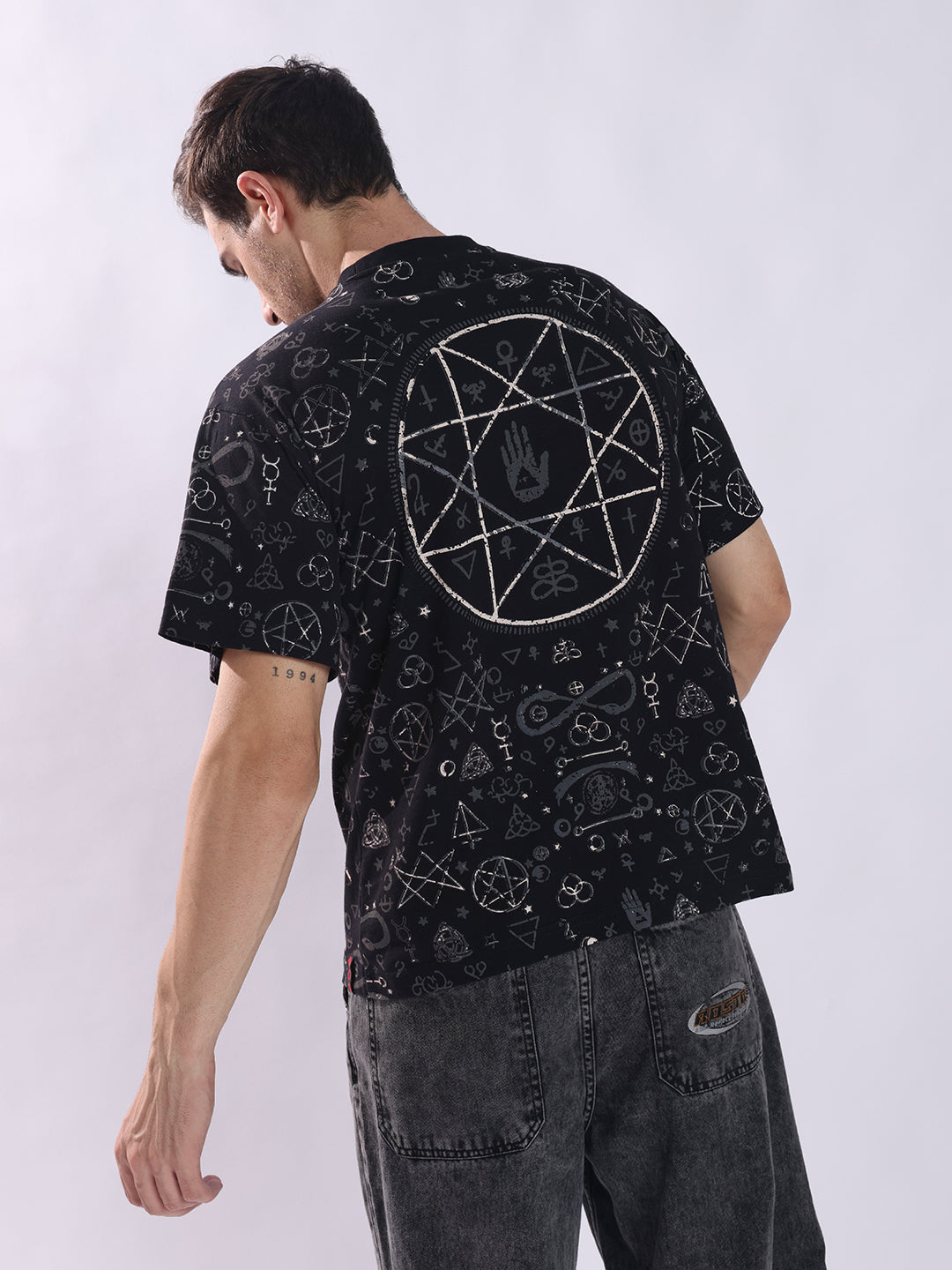 AO-Goth Oversized Black T-Shirt - Gothic Streetwear | PUNK