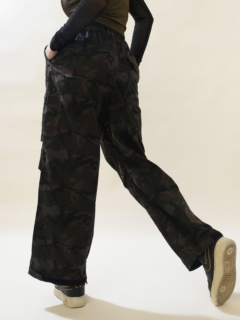 CAMO-FLOW Women Cargos | New In by PUNK – Street & Party Vibes