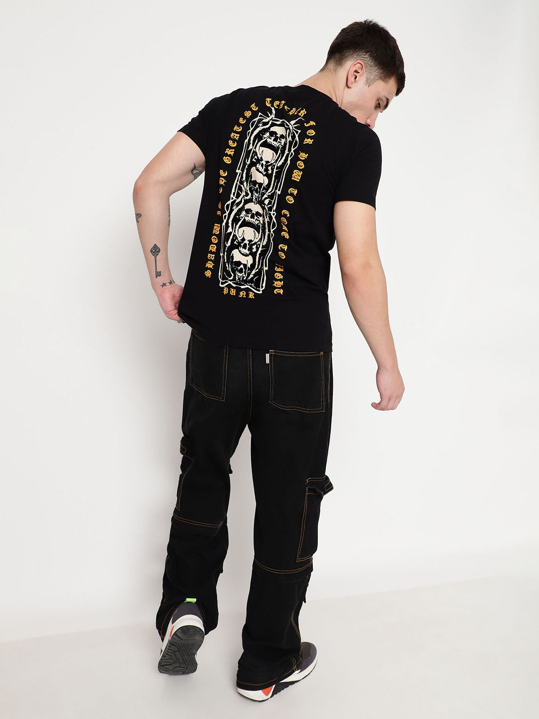 PUNK Black SHADOW-OF-LIGHT Regular Fit Tshirt