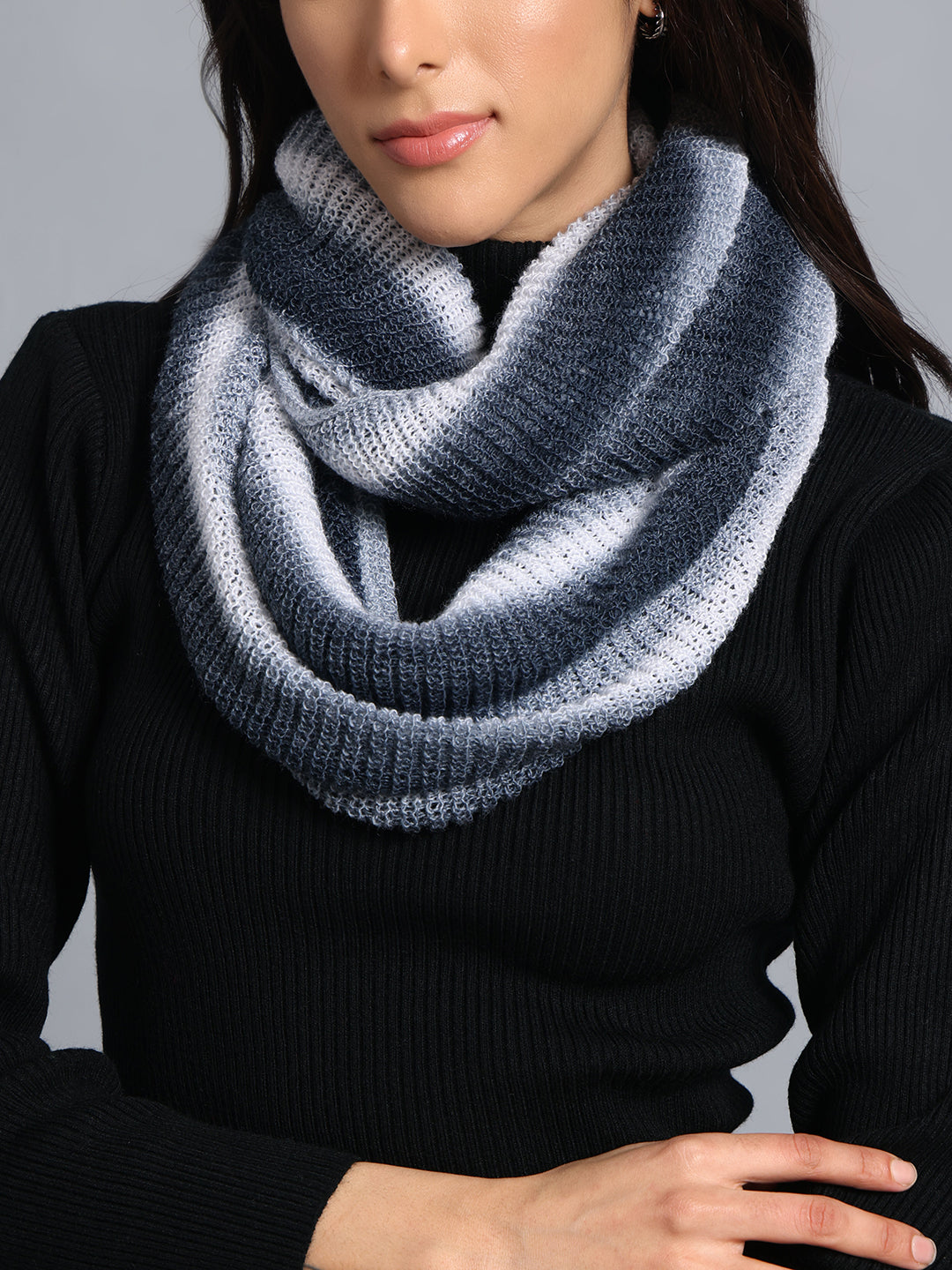 PUNK Black & White Infinity Muffler : Style Meets Comfort