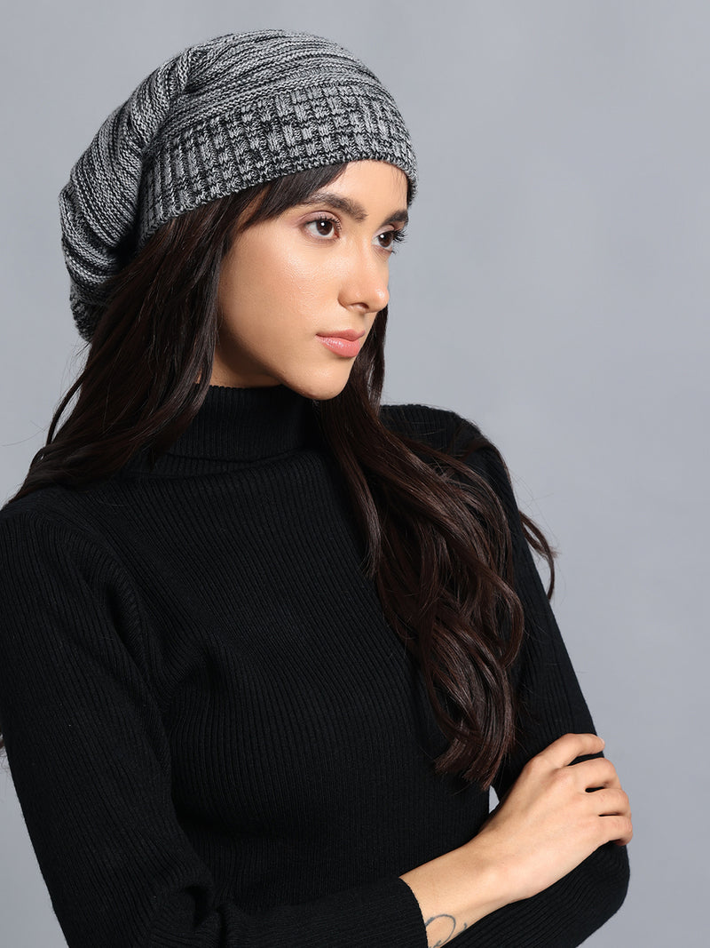 PUNK Black & White Beanie – Perfect Winterwear for Every Occasion