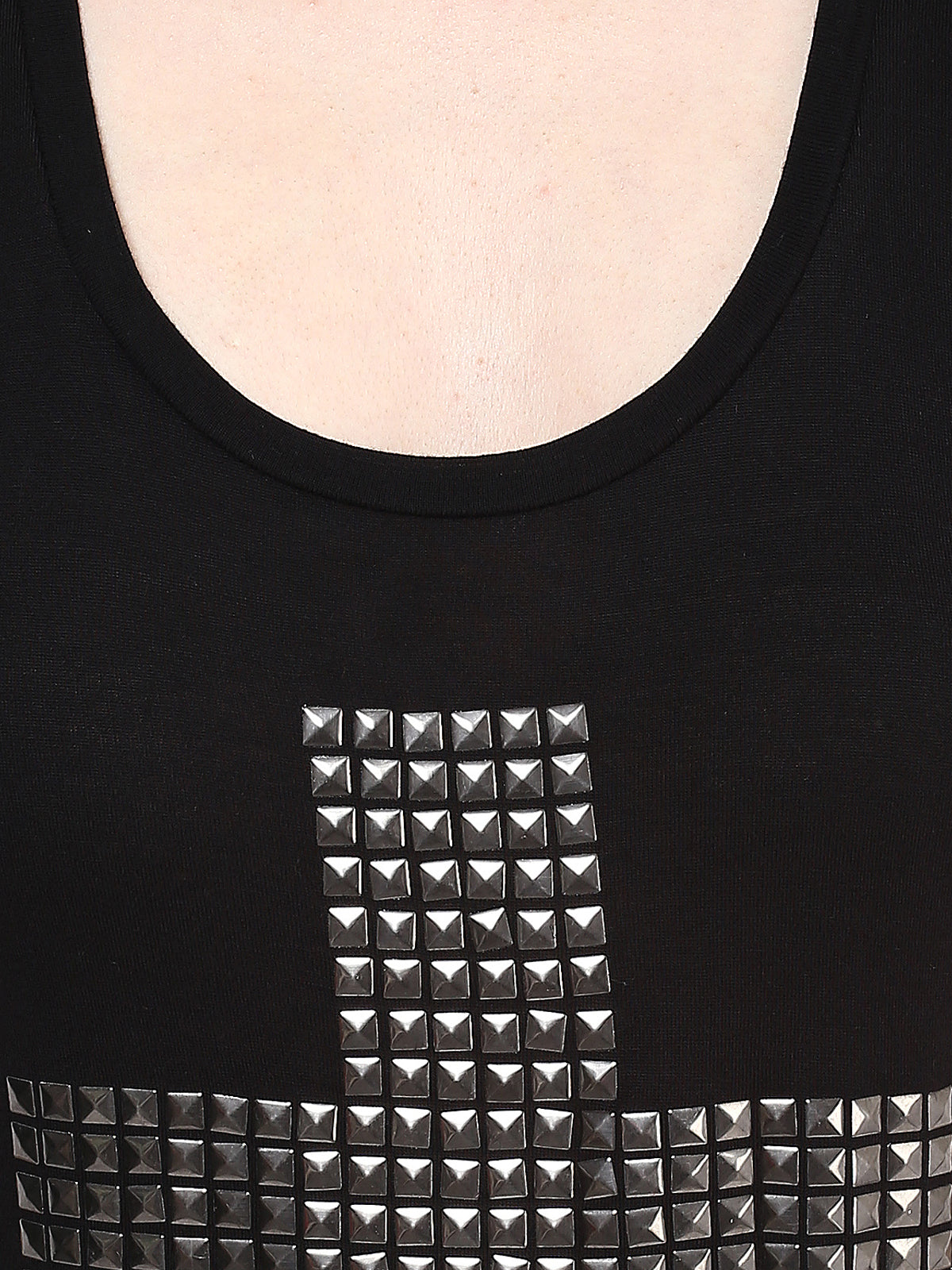 STUD-CROSS